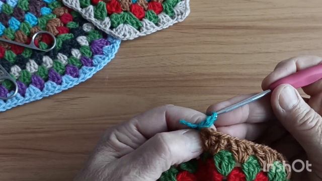 Коврик крючком. Вяжем из остатков пряжи.