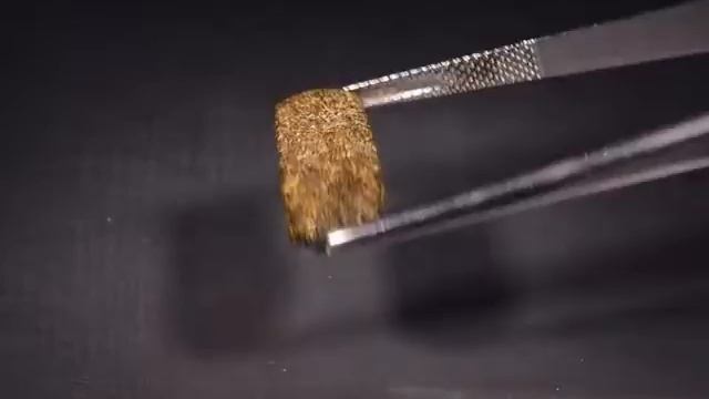 Благородный Ореховый Болдер Опал 8.12ct 21.2x8.2mm смотреть онлайн