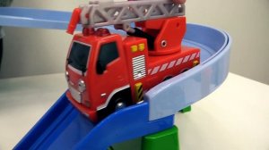 Машины -Помощники - Пожарная машина, полицейский автомобиль @GulliverRu