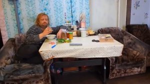 Работаю в деревне аж некогда снимать ролики Кушаю весь день спагетти ПОДВАЛ ИЛЬИЧА деревенский ВЛОГ
