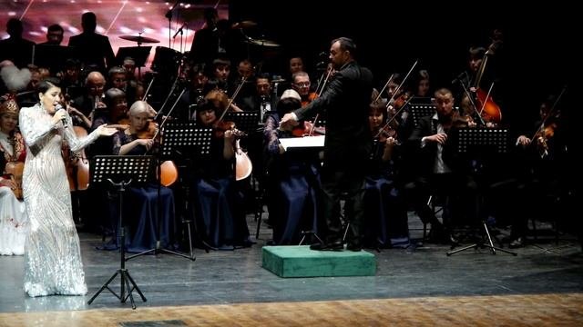 Padam, Padam  Henri Contet (lyrics) And Norbert Glanzberg (music)