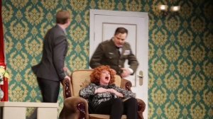 Комедийный спектакль «Семейка легкого поведения»