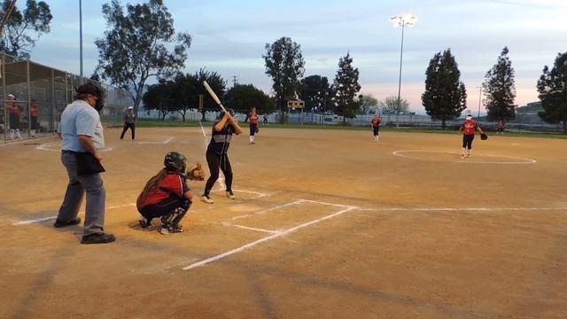 057 3-2-16 Moreno Valley - Anna gets solid single to left смотреть онлайн