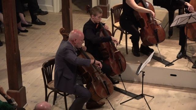 Eric Drougge plays in H Villa Lobos Bachianas Brasileiras Preludio Modinha 220704 смотреть онлайн