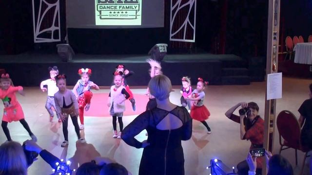 00546       «Me too» (Мики Маус) группа «Растишка» ч.2