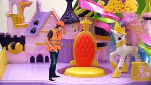 ТукТук Шоу - Литл Пони и Мастер ТукТук на фестивале - Видео для девочек.