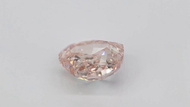 1.03 carat Fancy Light Orangy Pink Diamond, GIA 1139559751, SI2 смотреть онлайн