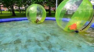 Огромный шар Аквазорб. Водный аттракцион шар зорб