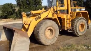 Cat 950F and Homemade Sand Processor Samarina beton