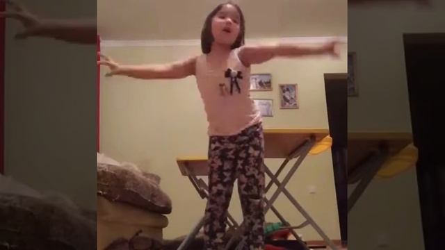 Бежим с тобой как будто от гепарда смотреть онлайн