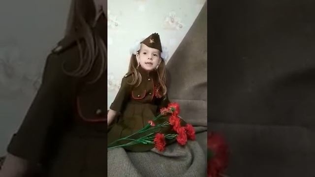 Шуськова Маша группа №10 "Радуга" смотреть онлайн