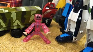 Видео игры Трансформеры – Тоботы и Сокровища Мумий! – Машинки в видео шоу Той Мастер