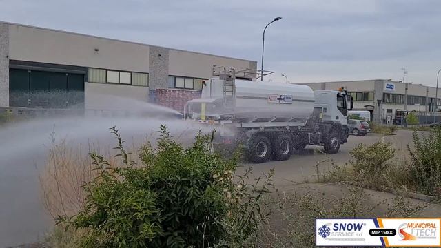 IVECO TRAKKER 6X6 WITH WATERING TANK 15000 LT смотреть онлайн