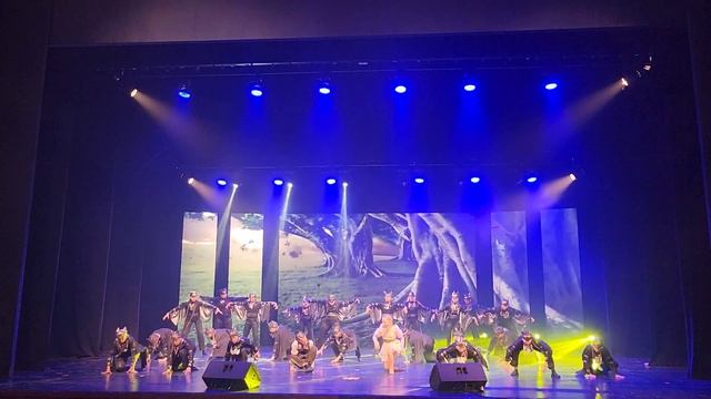 Антре Шоу-Театр "Приключение в лесу" Спарк. Выпускной 2023 #антре #танцы #show #dance #antre #show смотреть онлайн