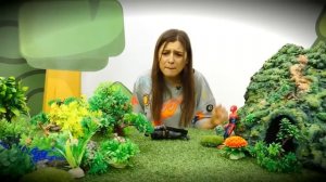 Шоу Тойклаб и Человек Паук – ищем Бэтмена и паучка Тень! Игрушки для детей