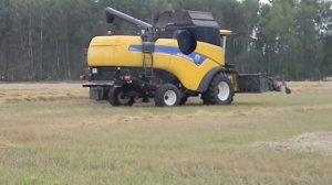 Комбайн New Holland CX 6090