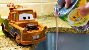 Тачки Маквин и Мэтр готовят макароны - Видео рецепты для детей с Машей Капуки