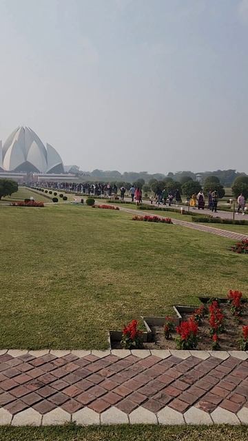 🌸 Храм Лотоса в Дели 🇮🇳 Уникальная архитектура и атмосфера покоя