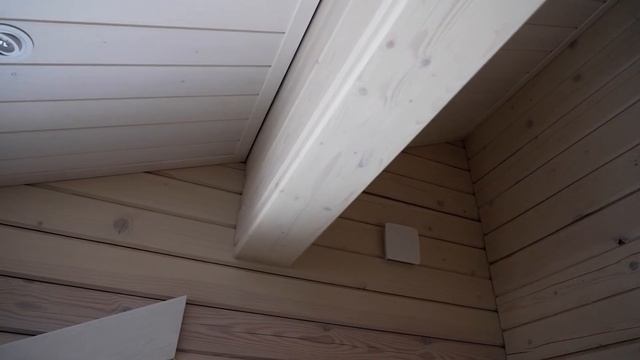 Отделка деревянных домов от компании терраском. Дом из клеёного бруса. Московская область