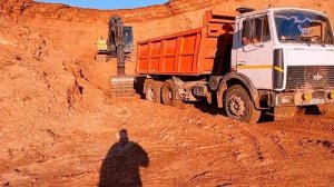 Будни самосвальщика.Первые морозы и первые трудности с машиной) Продолжаем строить дорогу...