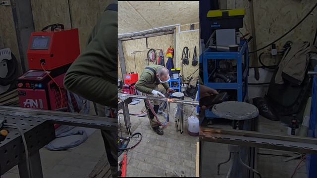 Можно ли лазером заваривать большие отверстия?