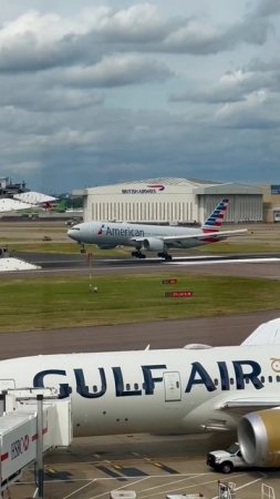 Butter Boeing 777 landing #heathrow #shorts #london #boeing