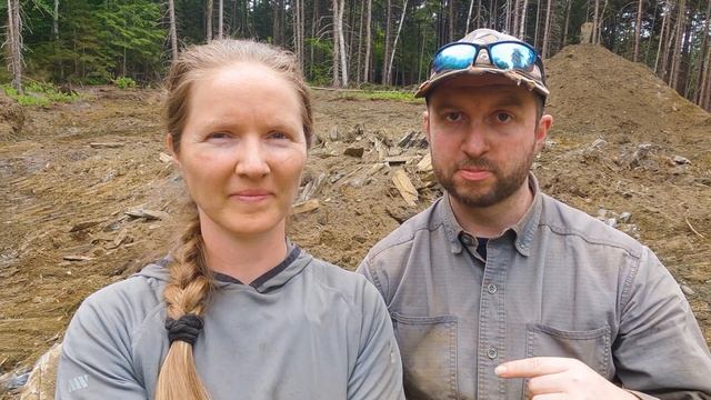 Step 2 in site work: stripping topsoil with excavator (John Deere 160LC) смотреть онлайн