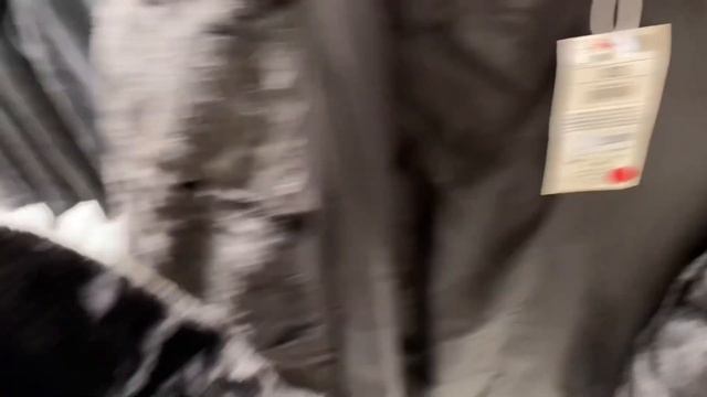 КЛАС 👍  ШОППІНГ В RESERVED 🖤  ЩО МОДНО ЗИМОЮ ? ПРИМІРКА ОДЕЖІ В RESERVED 🩳🩱
