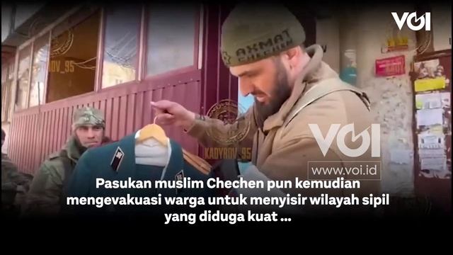 Pasukan Muslim Chechen Klaim Tangkap Tentara Ukraina yang Menyamar Menjadi Warga Sipil смотреть онлайн
