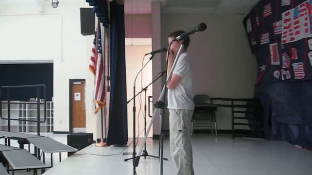 David playing "My Country 'tis of Thee" смотреть онлайн