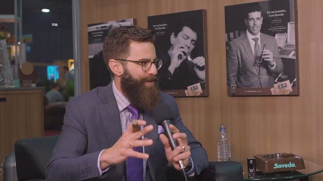 How A Color Inspired An Amazing Cigar (Feat. Erik Espinosa) | Box Press Ep. 35 смотреть онлайн