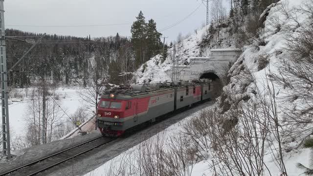 Горная железная дорога: историческая магистраль и живописные тоннели | РЖД смотреть онлайн