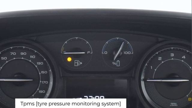 LANCIA YPSILON 1.0 FIREFLY HYBRID 70CV ORO смотреть онлайн