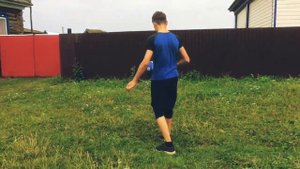 ЧЕКАНКА МЯЧА ПОД МУЗЫКУ  100 РАЗ ! #НАБИВАНИЕ МЯЧА #Gellvare