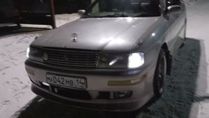 обзор "тойота краун".