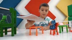 Герои в масках. Гигантские вещи в школе. Видео для детей