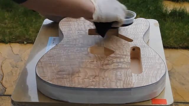 DIY Telecaster Build Part 2 Staining a guitar top смотреть онлайн