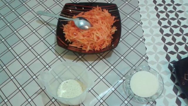 Papuqaylar ucun vitaminli salat tebii qizişdirici