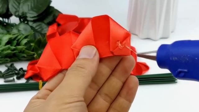 DIY Beautiful ribbon roses/ DIY красивые розы из лент смотреть онлайн