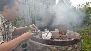 Печка - щепочница на шишках.