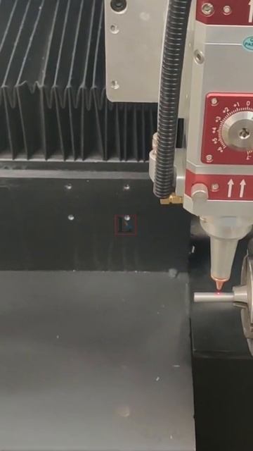 [LX Laser]полуавтоматическая лазерная резка круглых труб малого размера на длину 200 мм  [LX -FL40]