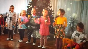 Прощание с елочкой в детском саду 2024г