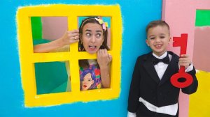 Влад и Ники. Ники ухаживает за мамой в детском отеле! Видео для детей.