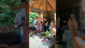 Мальчик поет Ice Morgenstern 10 часовая версия