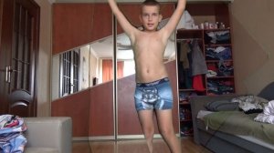 Мы купили плащ невидимку.