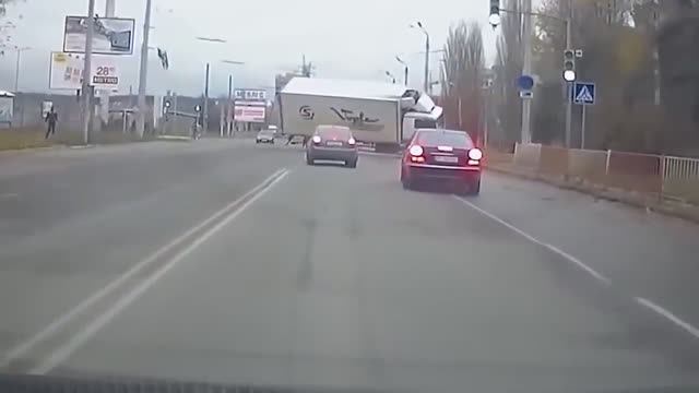 СТРАШНЫЕ ОШИБКИ ВОДИТЕЛЕЙ смотреть онлайн