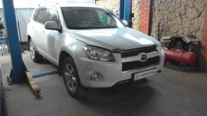 Замена подушек двигателя 2AZ на Toyota RAV4 2,4 Тойота Рав 4 2010  1часть