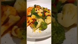 Теплый салат с цветной капустой