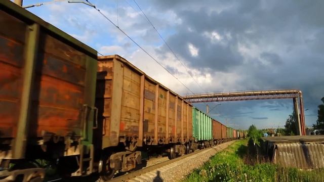 Электровоз ВЛ10У-538 с грузовым поездом станция Бекасово-Сортировочное 4.06.2020 смотреть онлайн