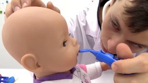 Игры с доктор Ой - Осмотр у Беби Бон Эмили. Игры для девочек